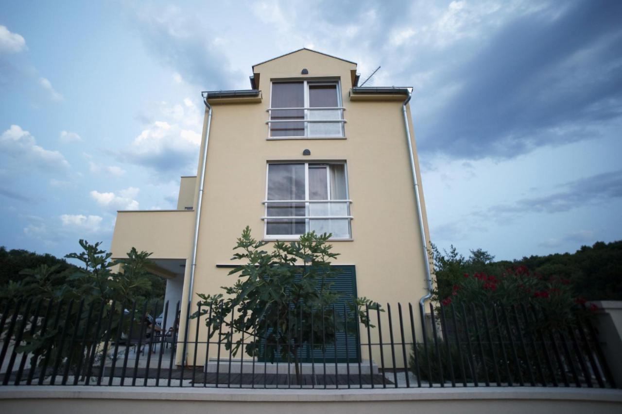 Apartman Kovacic Drage Apartamento Exterior foto