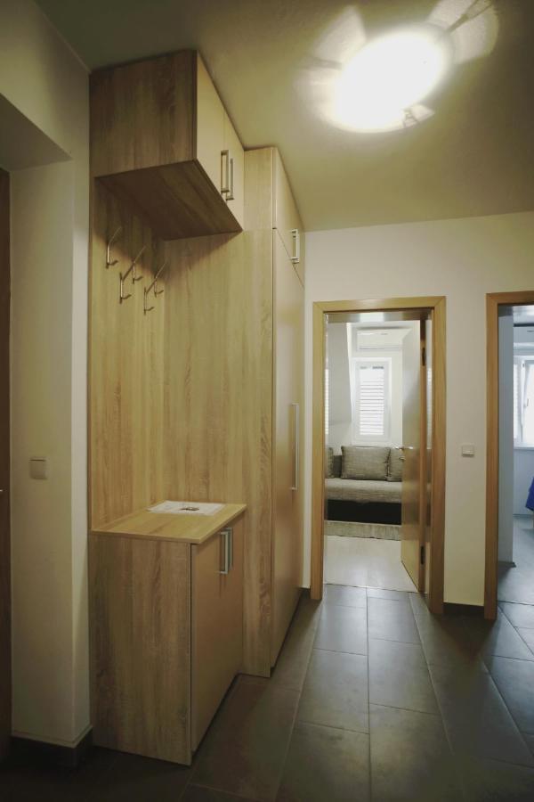 Apartman Kovacic Drage Apartamento Exterior foto